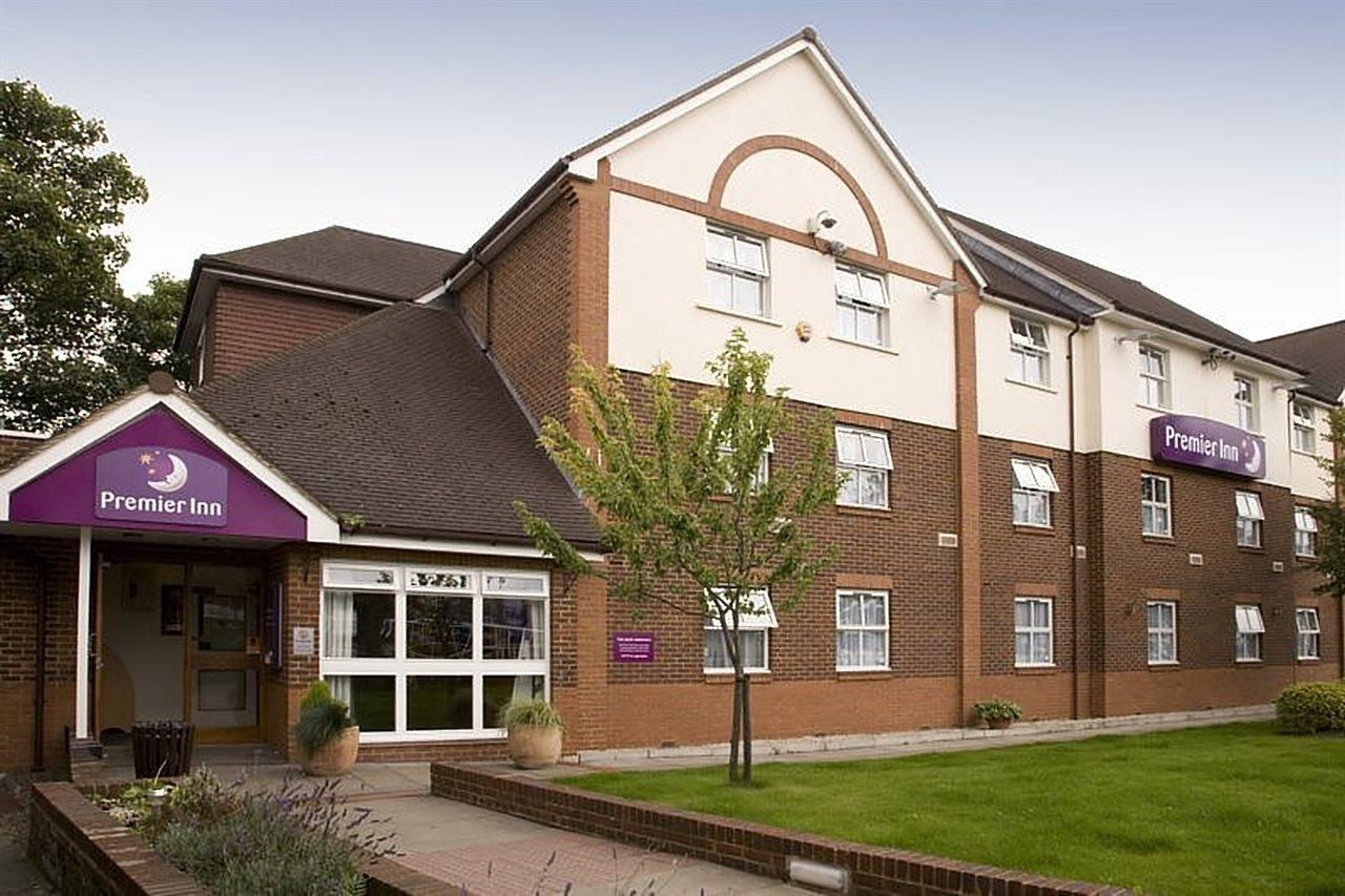 Premier Inn London イルフォード エクステリア 写真