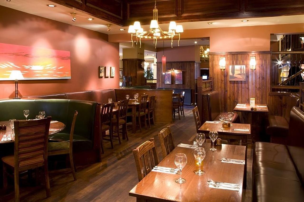 Premier Inn London イルフォード エクステリア 写真