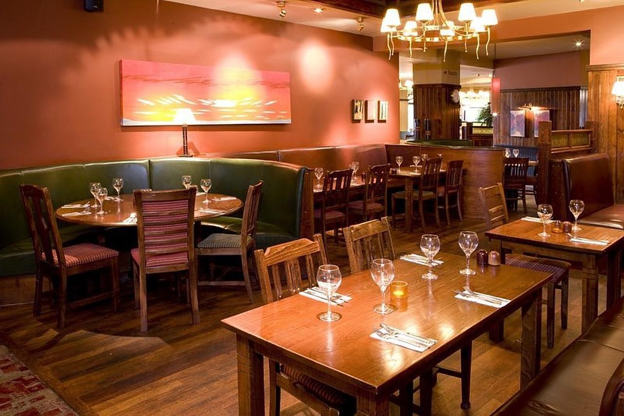 Premier Inn London イルフォード エクステリア 写真